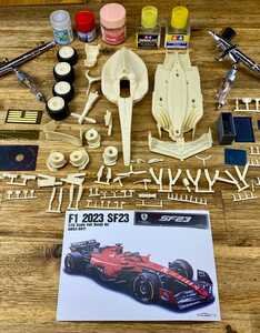 图7 第3页 AM03 0011 Ferrari SF23 Manual  Anthony Ricco  Model Mercenary