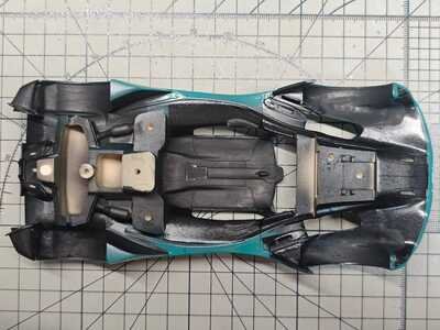 图37 第30页 AM02 0102 Aston Martin Valkyrie  Break Wong